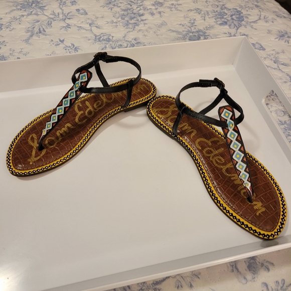 Sam Edelman Gigi t-strap boho sandal painted Aztec tribal print black leather - Picture 3 of 11